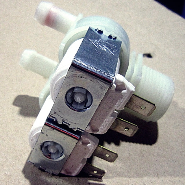 SOLENOID VALVE 3/4" 1IN-2OUT 50/60HZ 220/240V