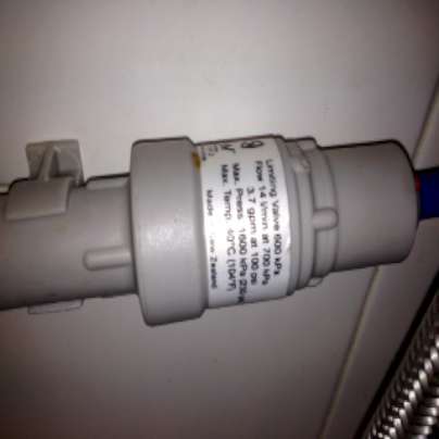 PRESSURE LIMITING VALVE 350KPA FX122/202