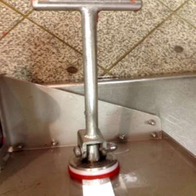 T BAR ROD ASSEMBLY