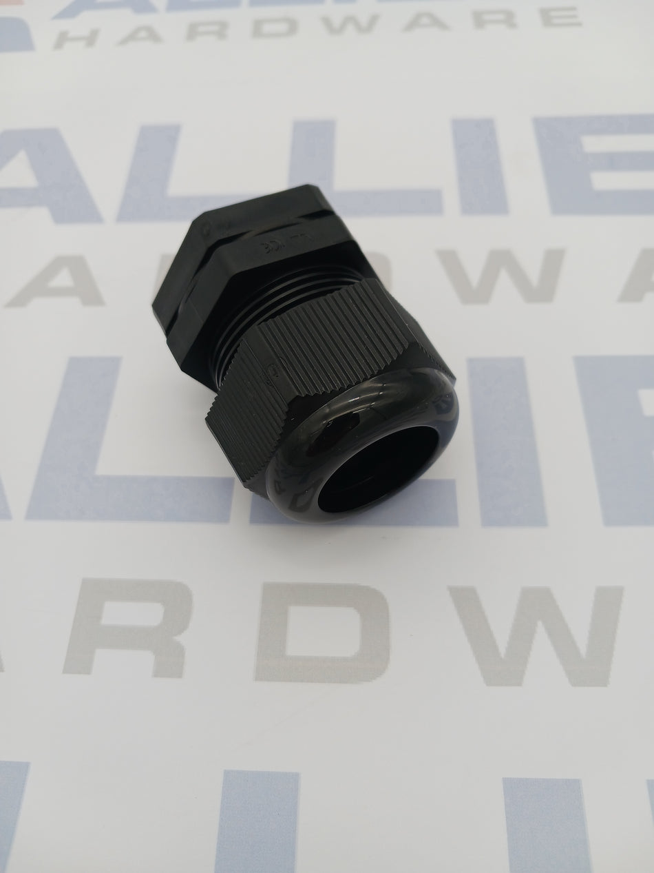 CABLE GLAND NYLON M32