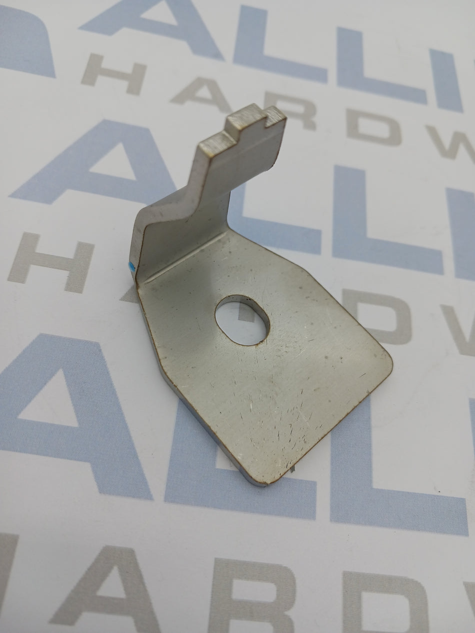 VST RETAINER
